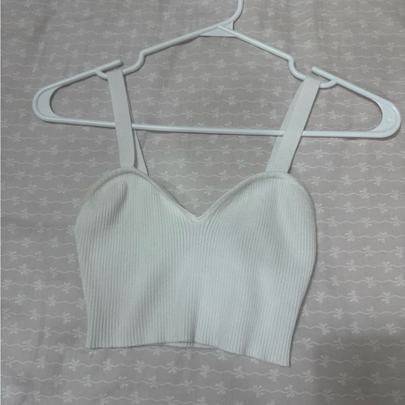 White Ribbed Women's Top - Picture 1 of 1